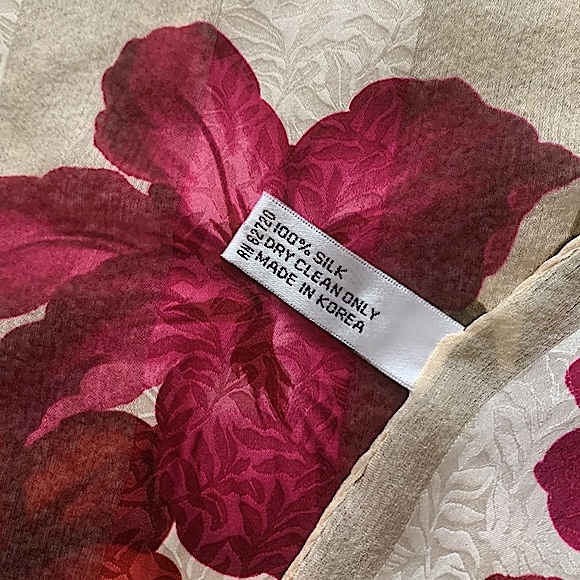 Vintage Oscar de la Renta Silk Cream White and Dark Purple Square Scarf - Picture 4 of 7